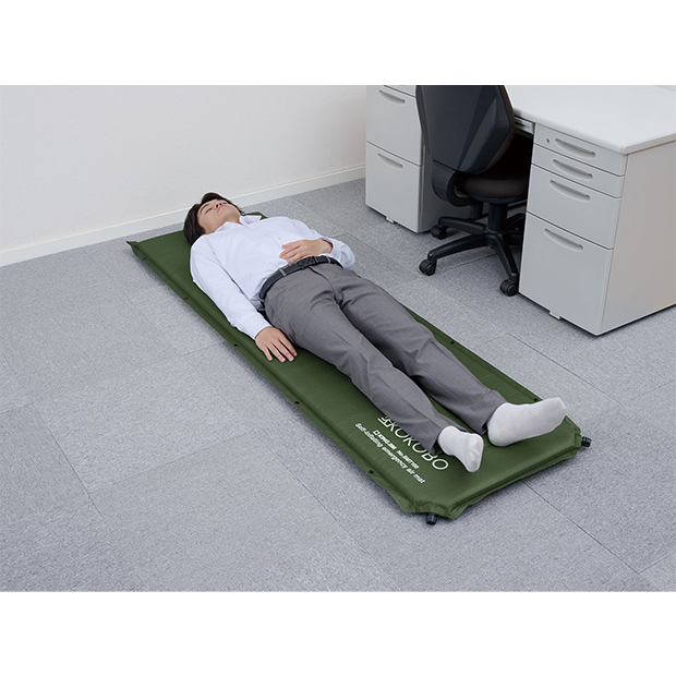 自動で膨らむ防災マット