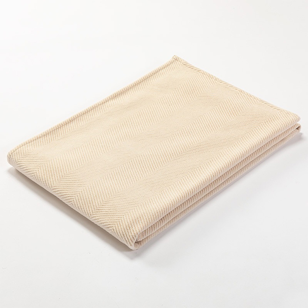 〔西川 イトリエ〕綿毛布