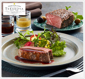 東京小金井「TERAKOYA」監修 2種のソースで味わうローストビーフ