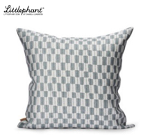 〔リトルファント〕クッション（中材込）50×50cm グスタフ ダスティ―ブルー