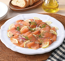 〔三協水産〕「生仕立て」船上活〆桜鱒スモークサーモン 8枚セット