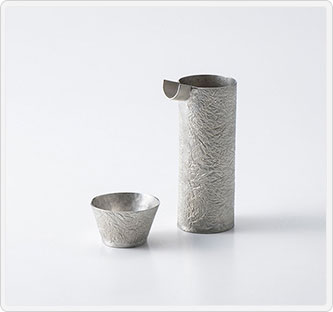 1644 純錫製 岡本謹製　古錫瓶子一対　酒器　32cm 時代物 1644 純錫製 岡本謹製 古錫瓶子一対 酒器 32cm 時代物