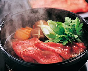 〔山晃食品〕神戸牛　すき焼き・しゃぶしゃぶ用