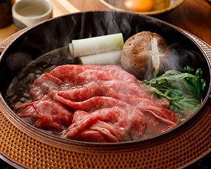 熊本県産あか牛すき焼用(肩ロース)