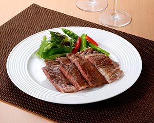 米沢牛肩ロースステーキ