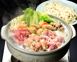愛知みかわ豚と名古屋コーチンのちゃんこ鍋