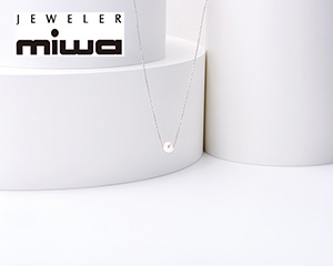 〔宝石専門店　ミワ〕アコヤ真珠ペンダント