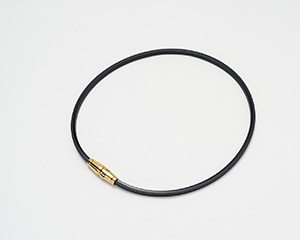 〔ANGLE〕イーモデル02ネックレス Mサイズ　ゴールド