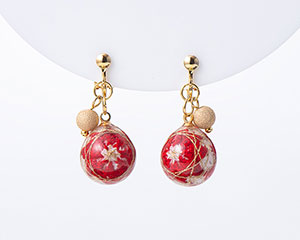 〔毬玉〕毬玉イヤリング「巡る」