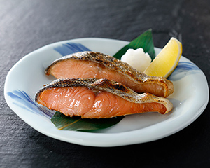 〔カネセ大濱正商店〕寒風干し鮭の切身