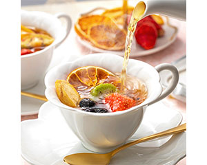 〔えいこく屋＆OMOROS〕紅茶専門店のドライフルーツティーセット