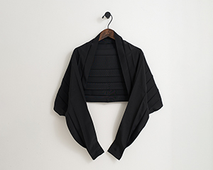 〔PULEBO〕PULEBO　ポケッタブルボレロ　ブラックM