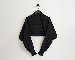 〔PULEBO〕PULEBO　ポケッタブルボレロ　ブラックL