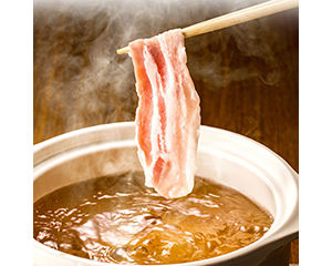 〔薩摩川内市観光物産協会〕鹿児島県産黒豚しゃぶしゃぶ用1.1kg×2袋